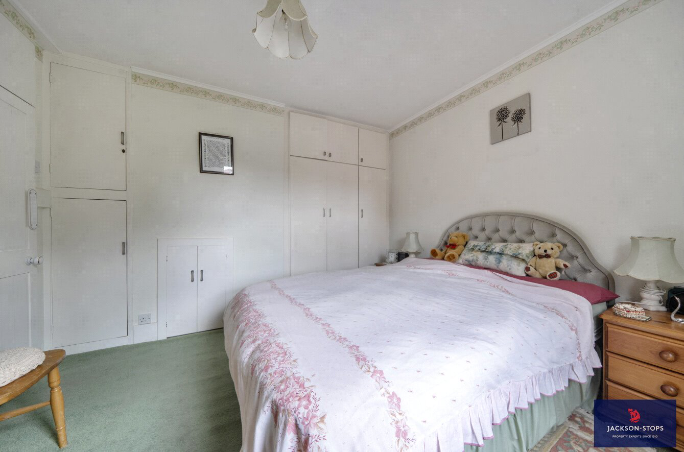 Mentone Avenue, Aspley Guise, Bedfordshire, MK17, photo 9