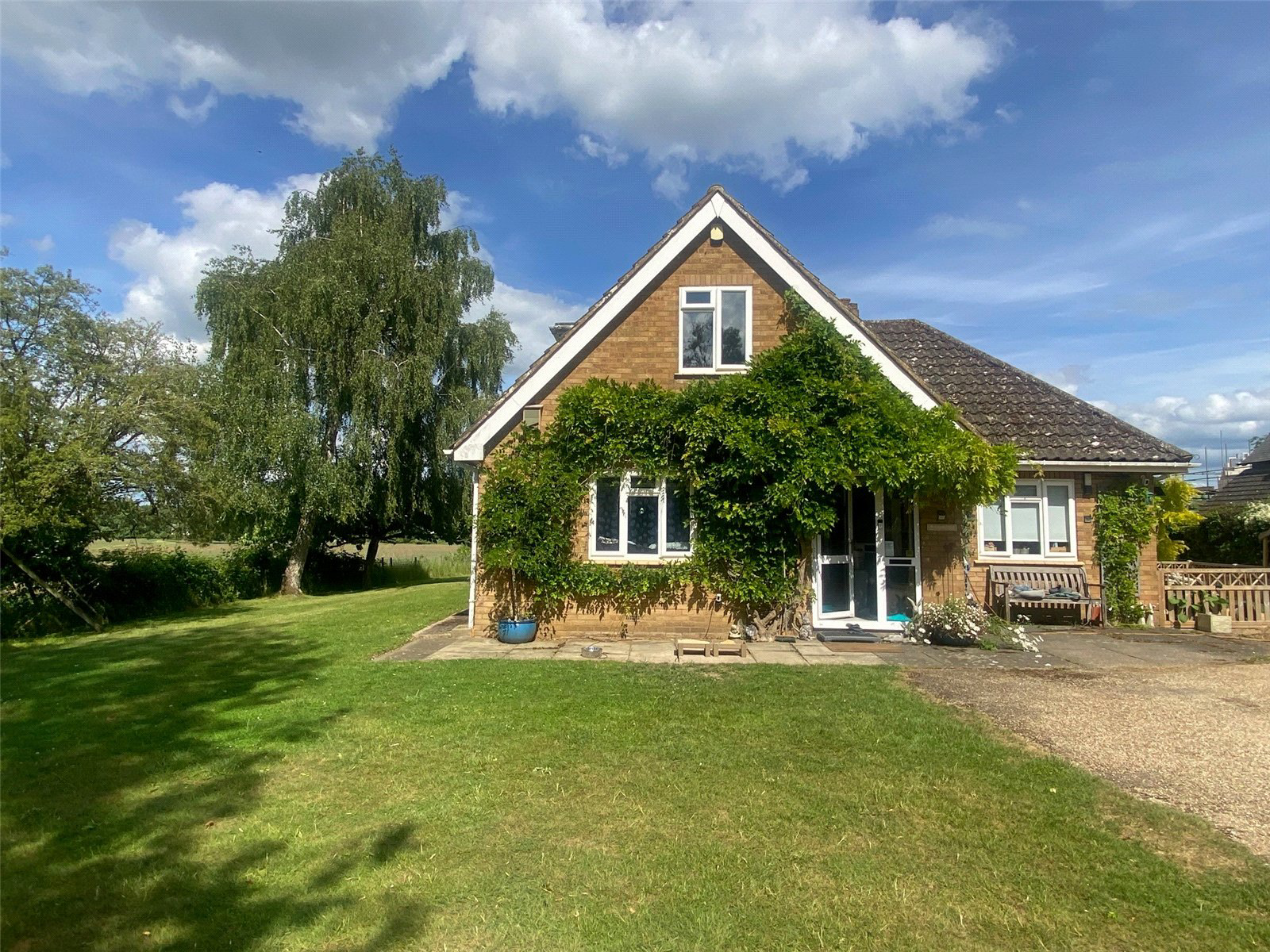 Church Road, Tingrith, Bedfordshire, MK17