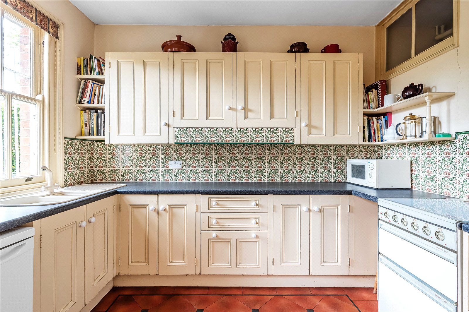Doods Way, Reigate, Surrey, RH2, photo 8