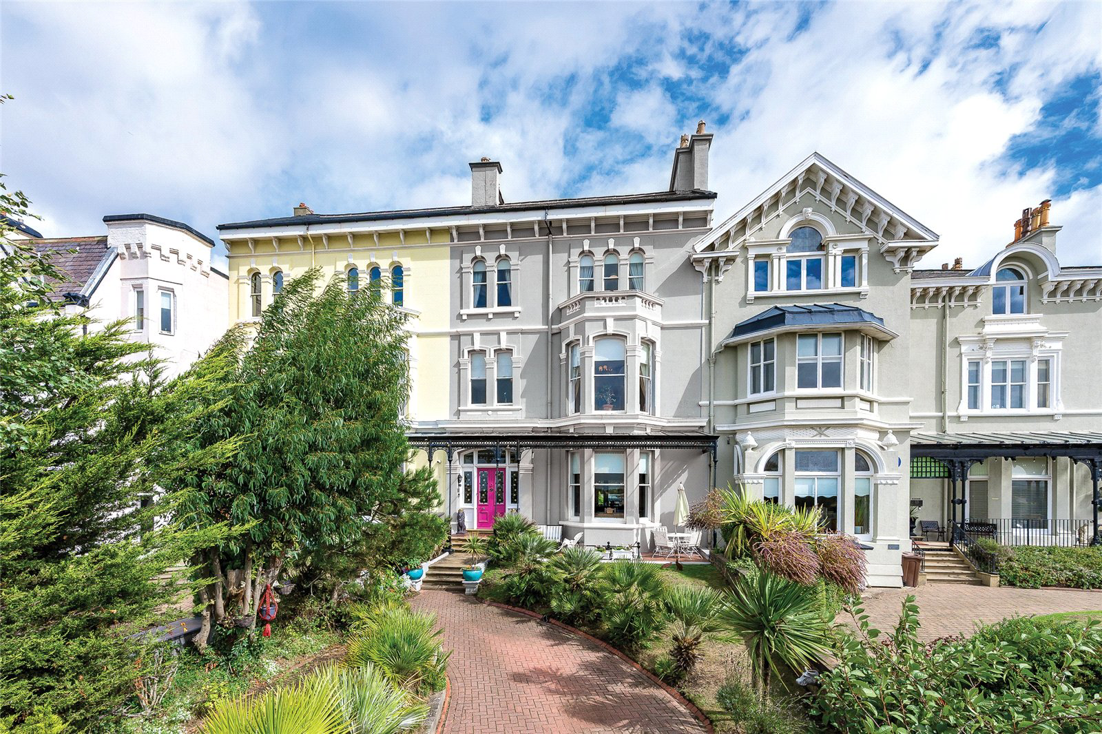 Beach Lawn, Liverpool, Merseyside, L22
