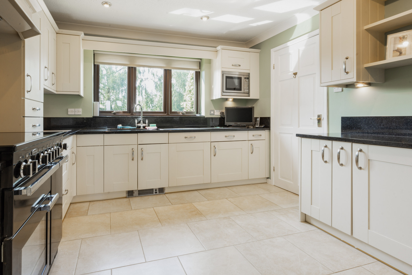 Mattishall Road, East Tuddenham, Dereham, Norfolk, NR20, photo 4