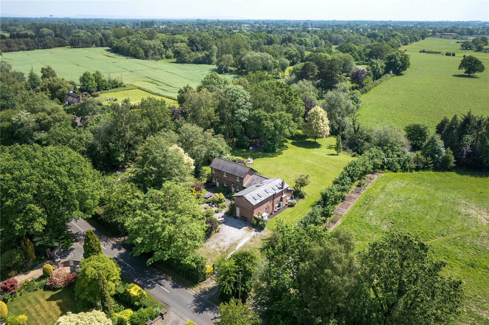 Trouthall Lane, Plumley, Knutsford, Cheshire, WA16