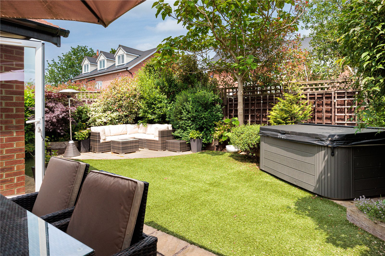 Bradshaw Close, Wilmslow, Cheshire, SK9, photo 3