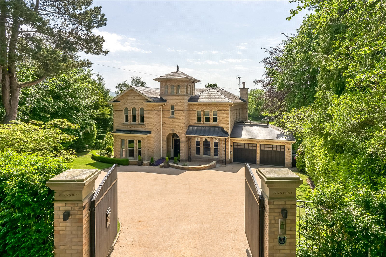 Dale Head Road, Prestbury, Macclesfield, Cheshire, SK10