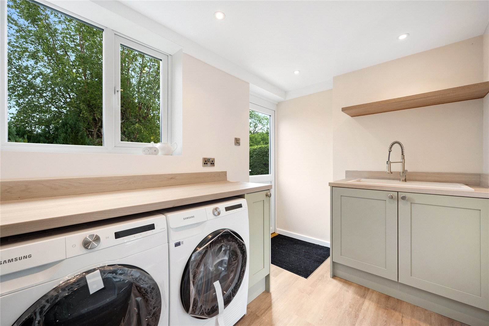 Meadow Drive, Prestbury, Macclesfield, Cheshire, SK10, photo 9