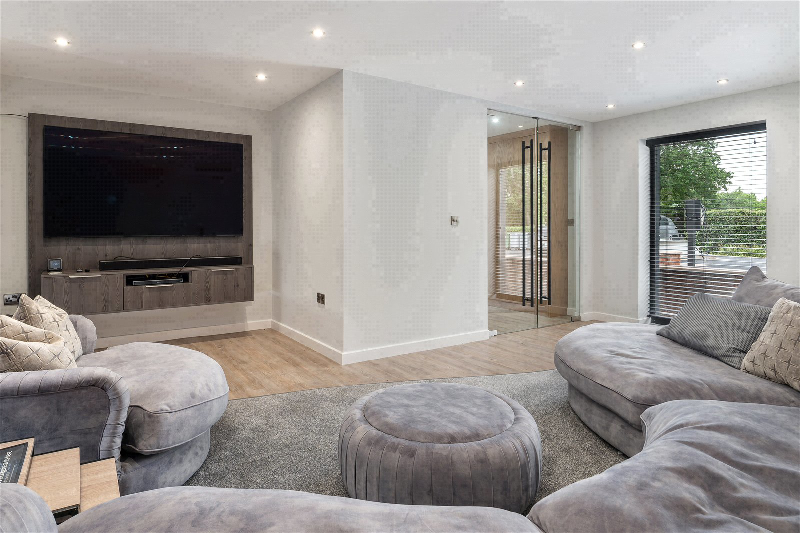 Wilmslow Road, Prestbury, Cheshire, SK10, photo 8