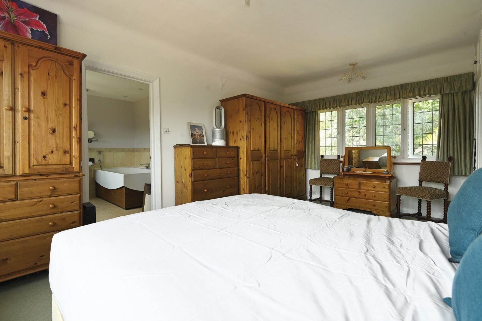 Roundwood Lane, Lindfield, Haywards Heath, West Sussex, RH16, photo 17