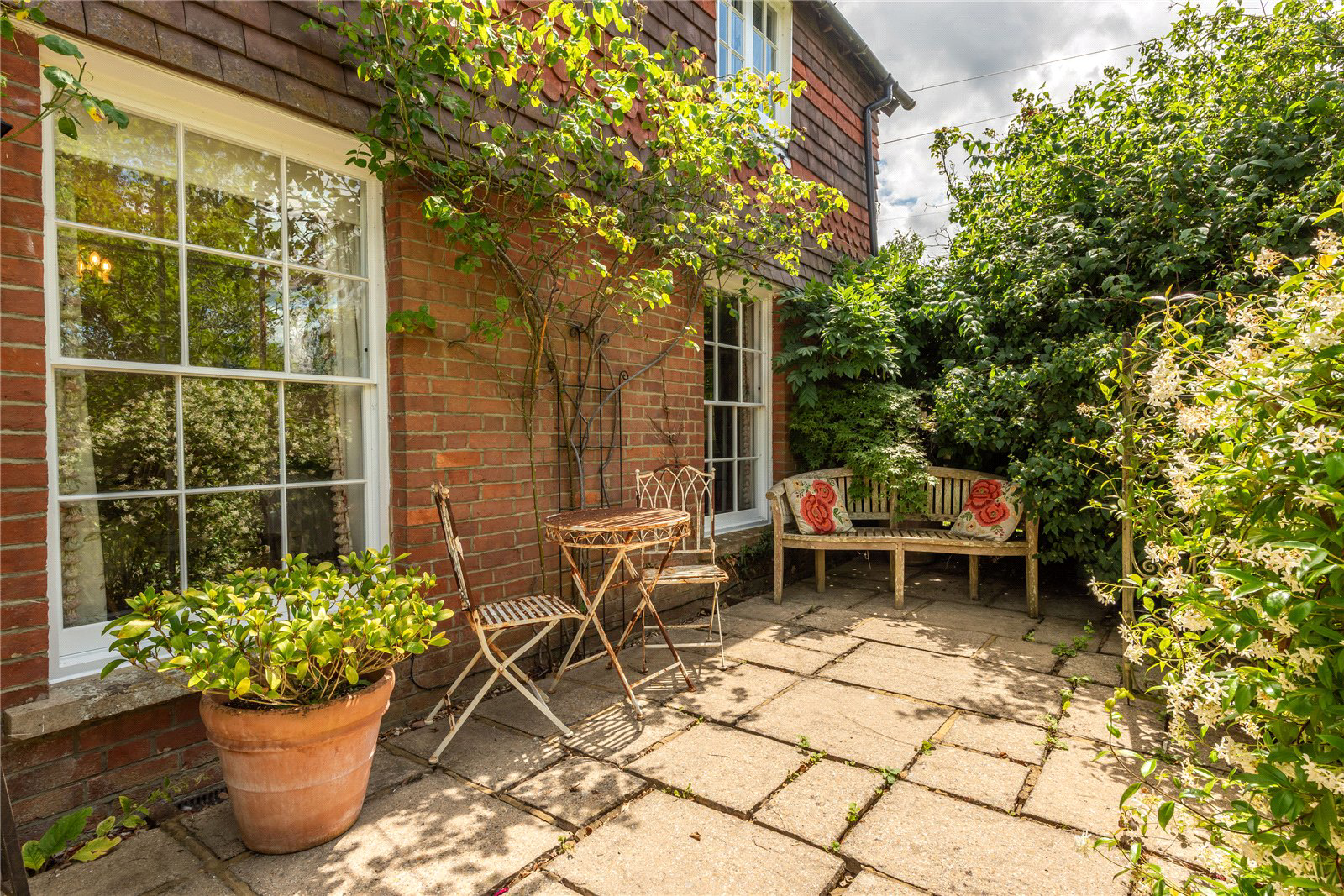 The Street, Ewhurst, Cranleigh, Surrey, GU6, photo 10