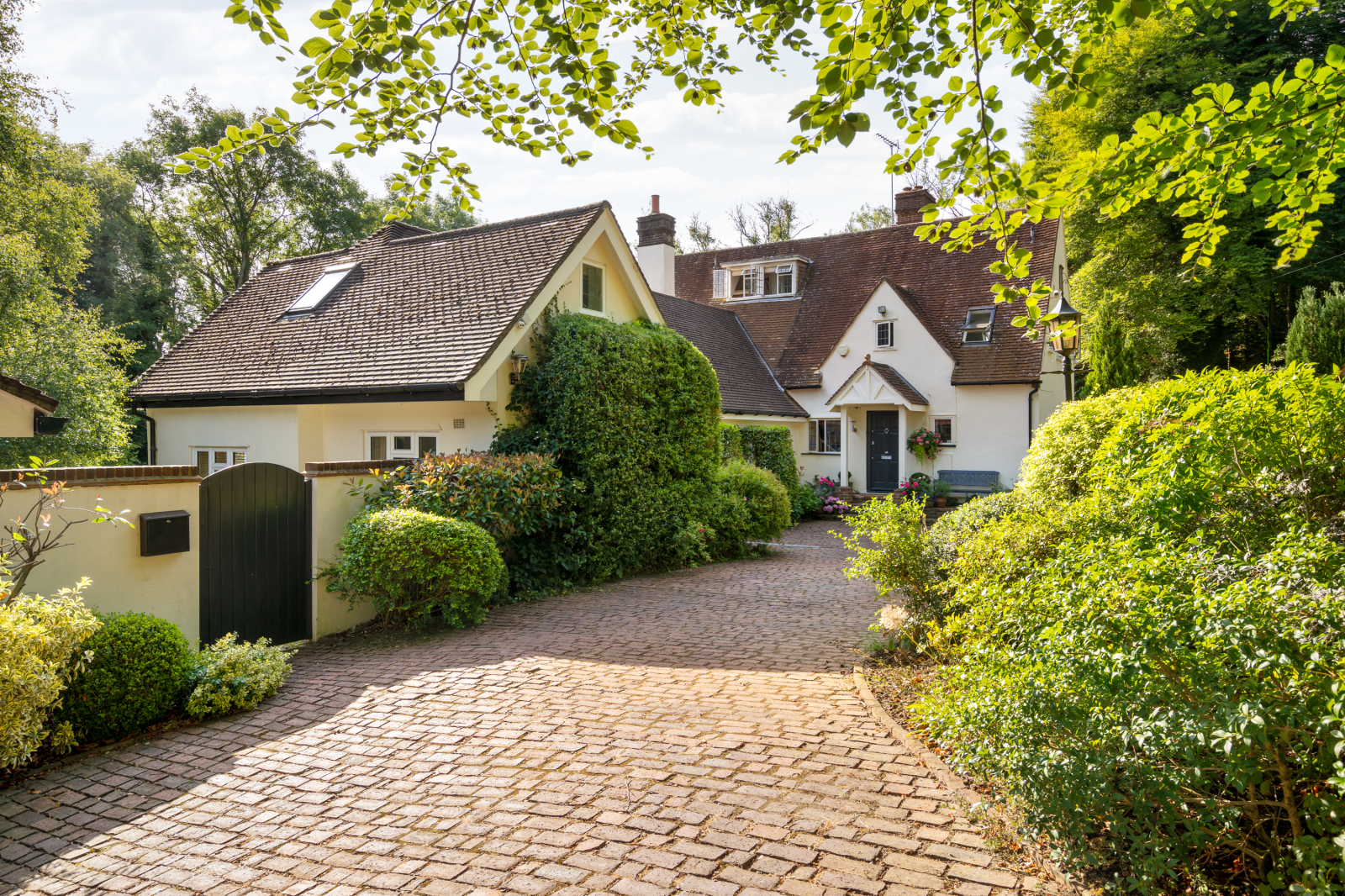 Lunghurst Road, Woldingham, Caterham, Surrey, CR3