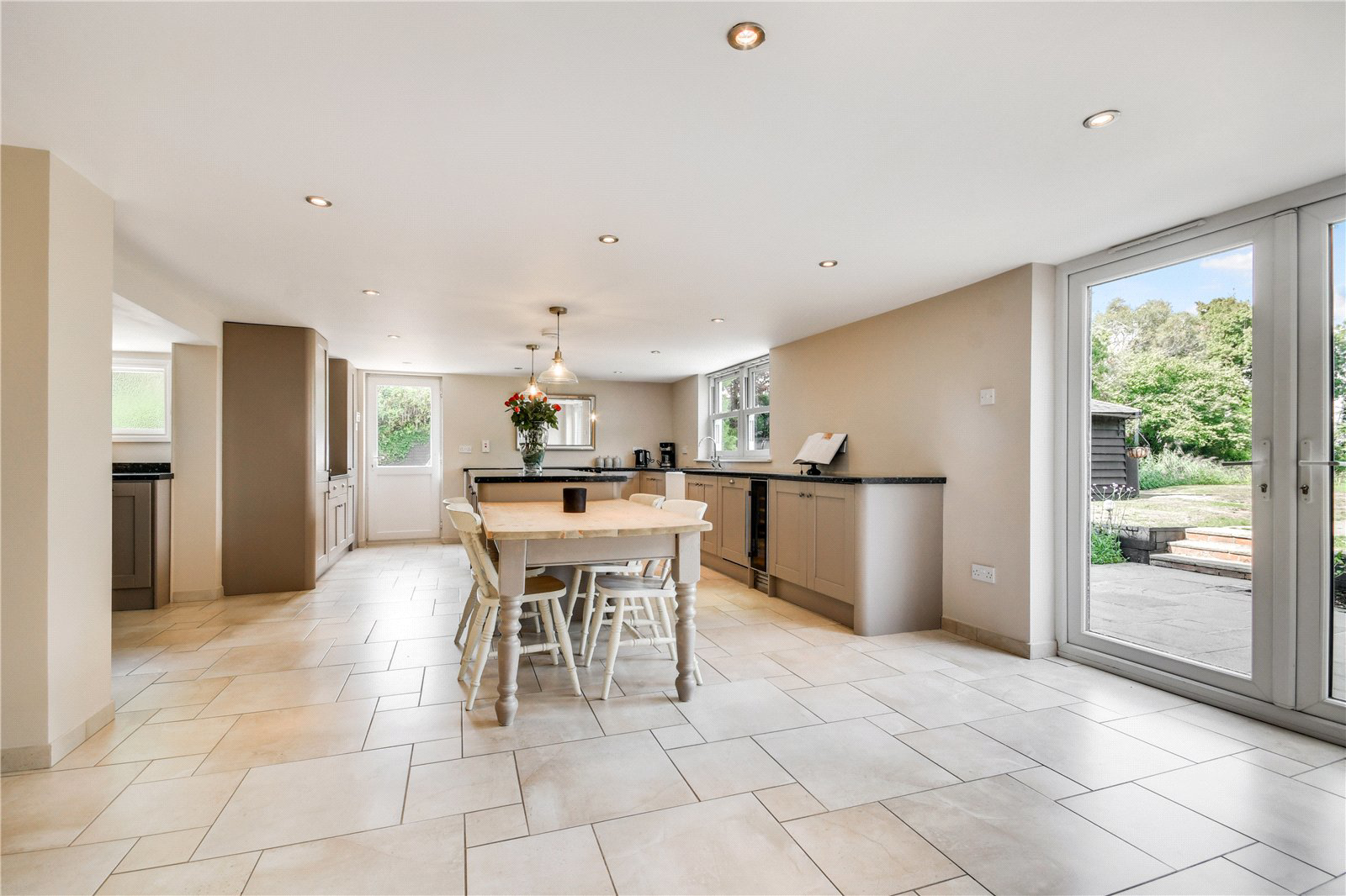 White Roding, Dunmow, Essex, CM6, photo 5