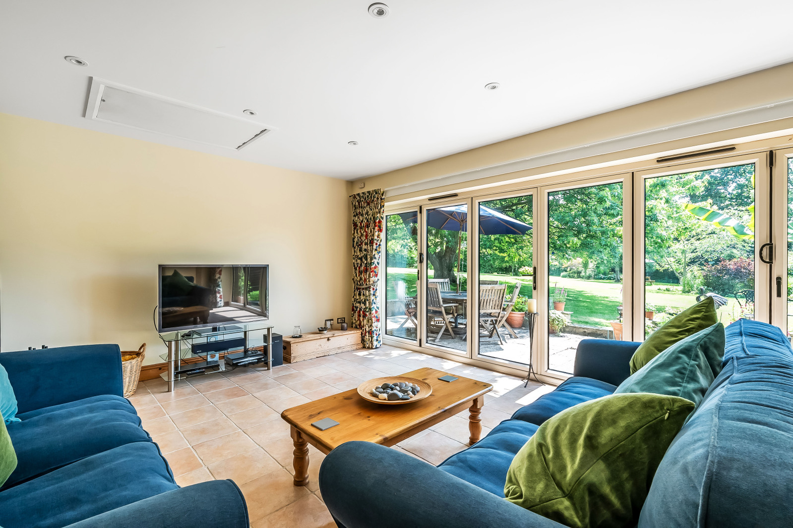 Itchingwood Common Road, Limpsfield, Oxted, Surrey, RH8, photo 9