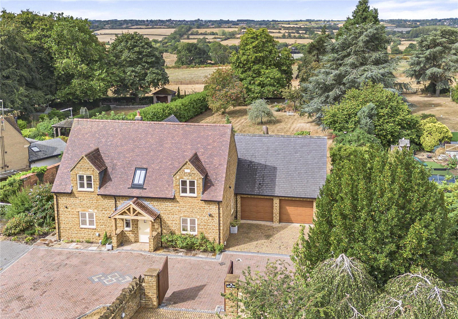 Saneco Lane, Brixworth, Northamptonshire, NN6