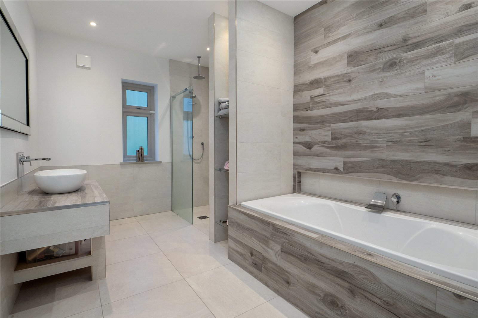 Broad Lane, Hale, WA15, photo 12