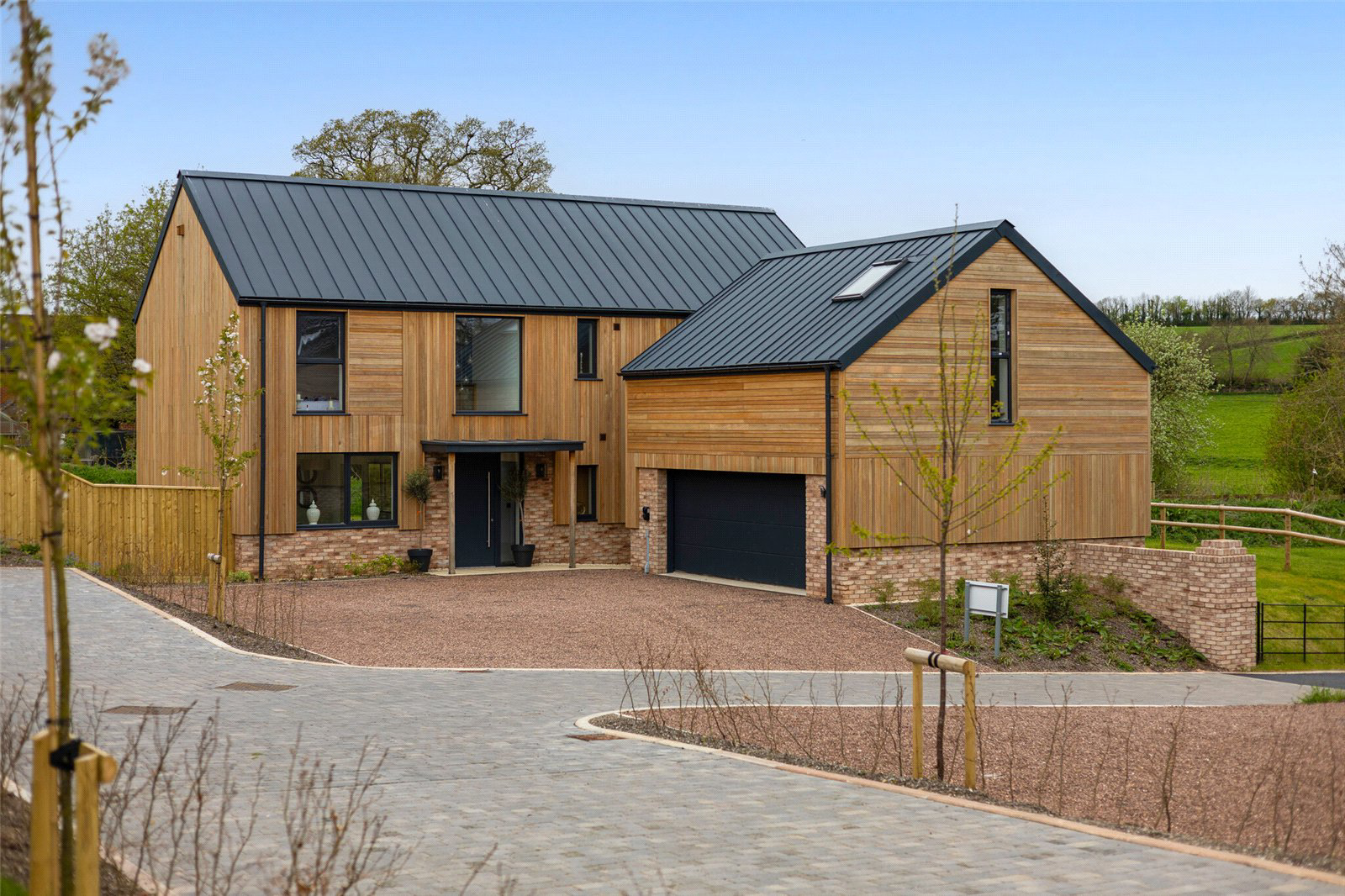 Barton Grange, Frogmire Lane, Sandford, Crediton, EX17
