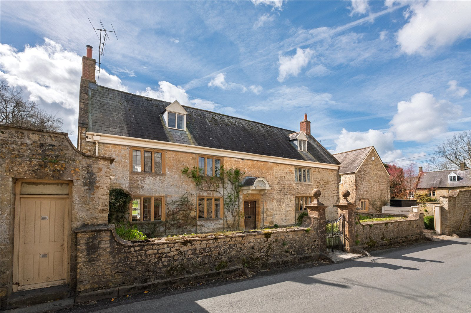 Whitcombe Road, Beaminster, Dorset, DT8