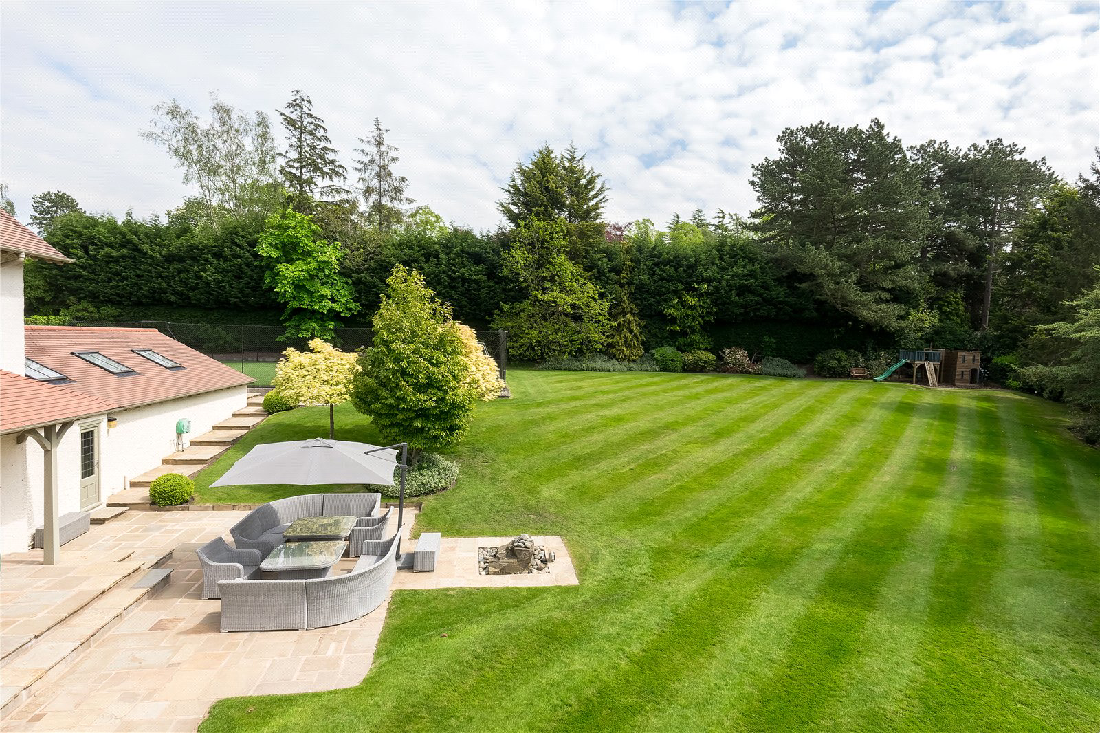 Whitebarn Road, Alderley Edge, Cheshire, SK9, photo 3