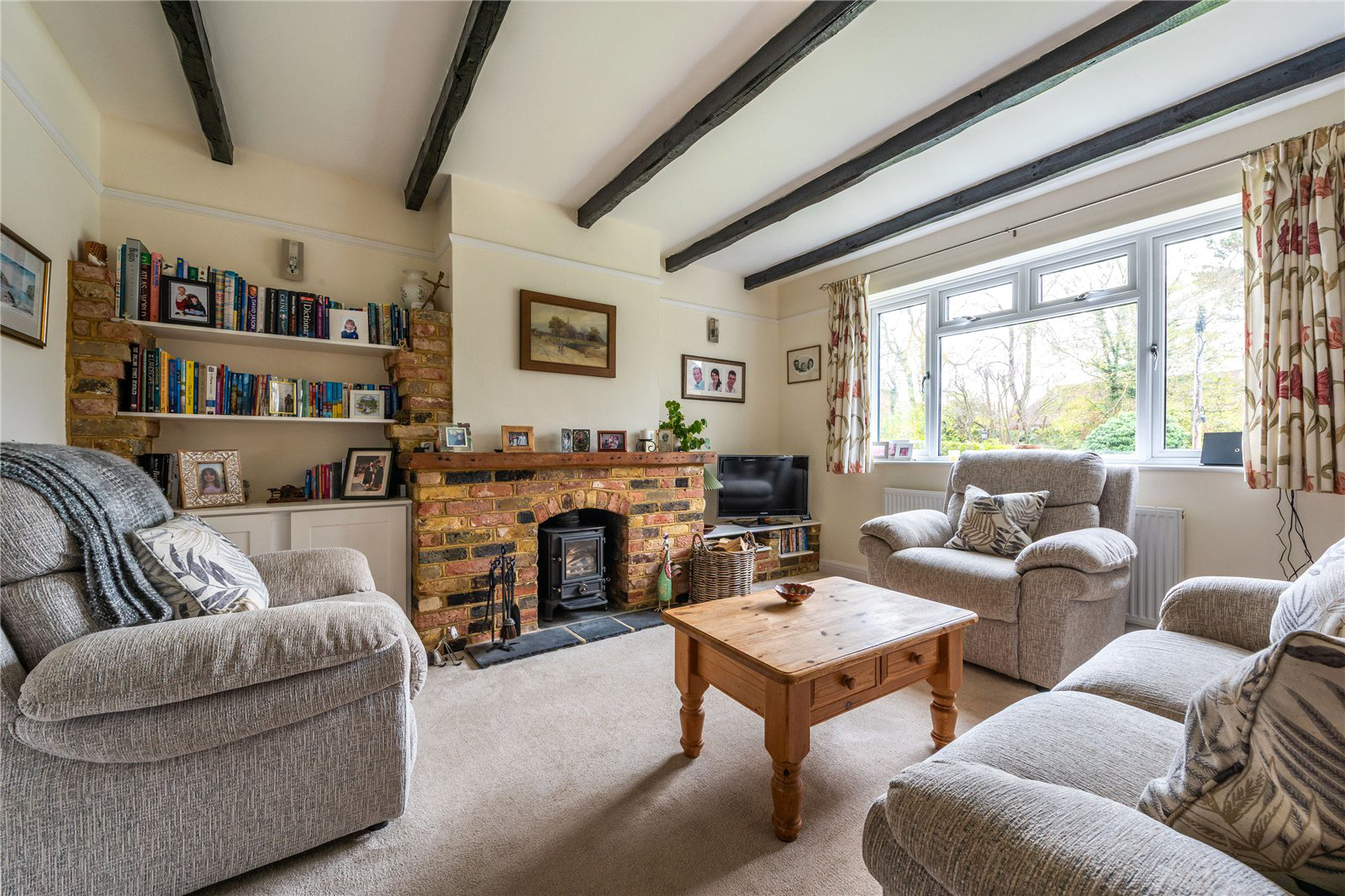 Hogspudding Lane, Newdigate, Dorking, Surrey, RH5, photo 2