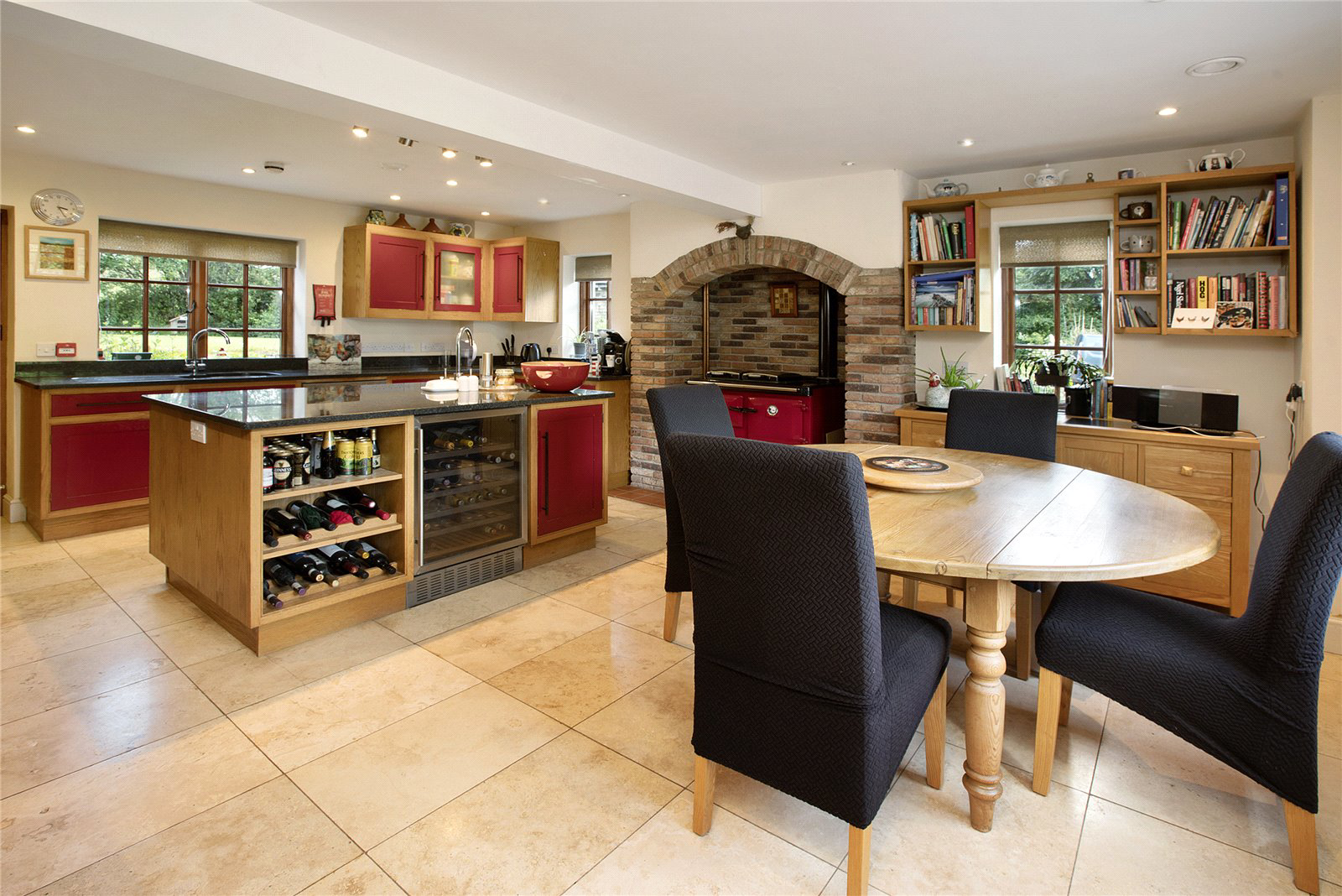 Kitchen/Breakfast
