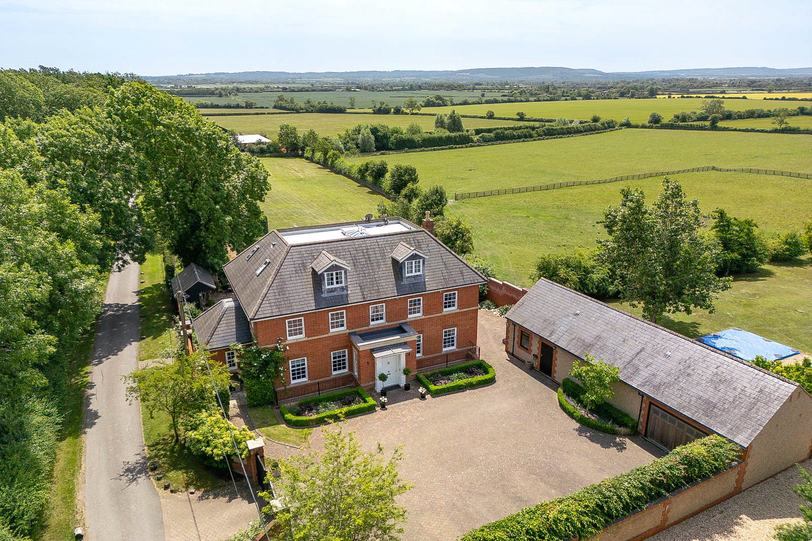 Lodge Road, Crafton, Buckinghamshire, LU7