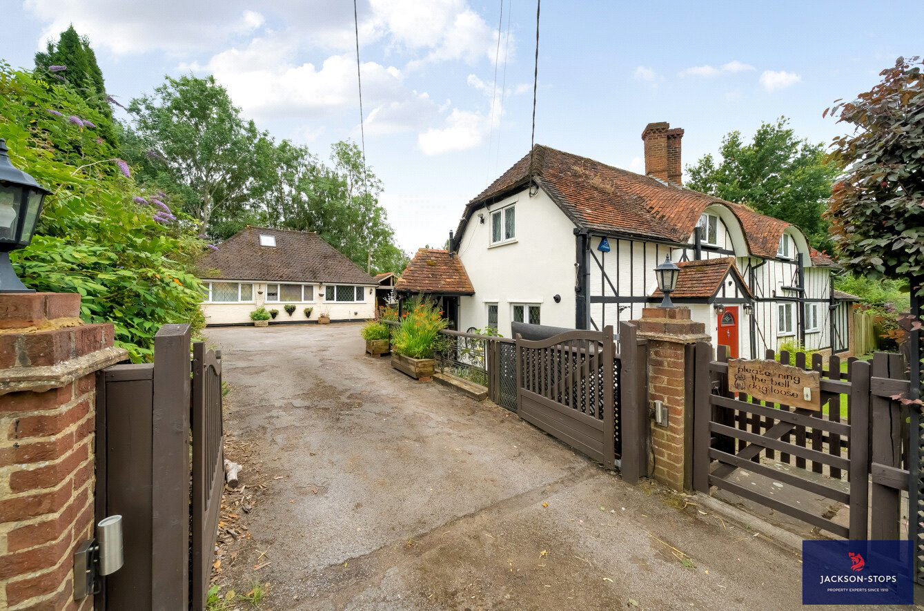 Ampthill Road, Lidlington, Bedfordshire, MK43