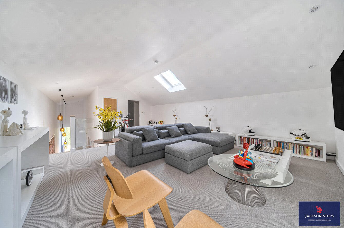 The Woods, Woburn Road, Heath & Reach, Bedfordshire, LU7, photo 28