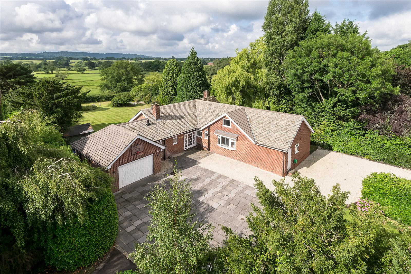 Lees Lane, Wilmslow, Cheshire, SK9