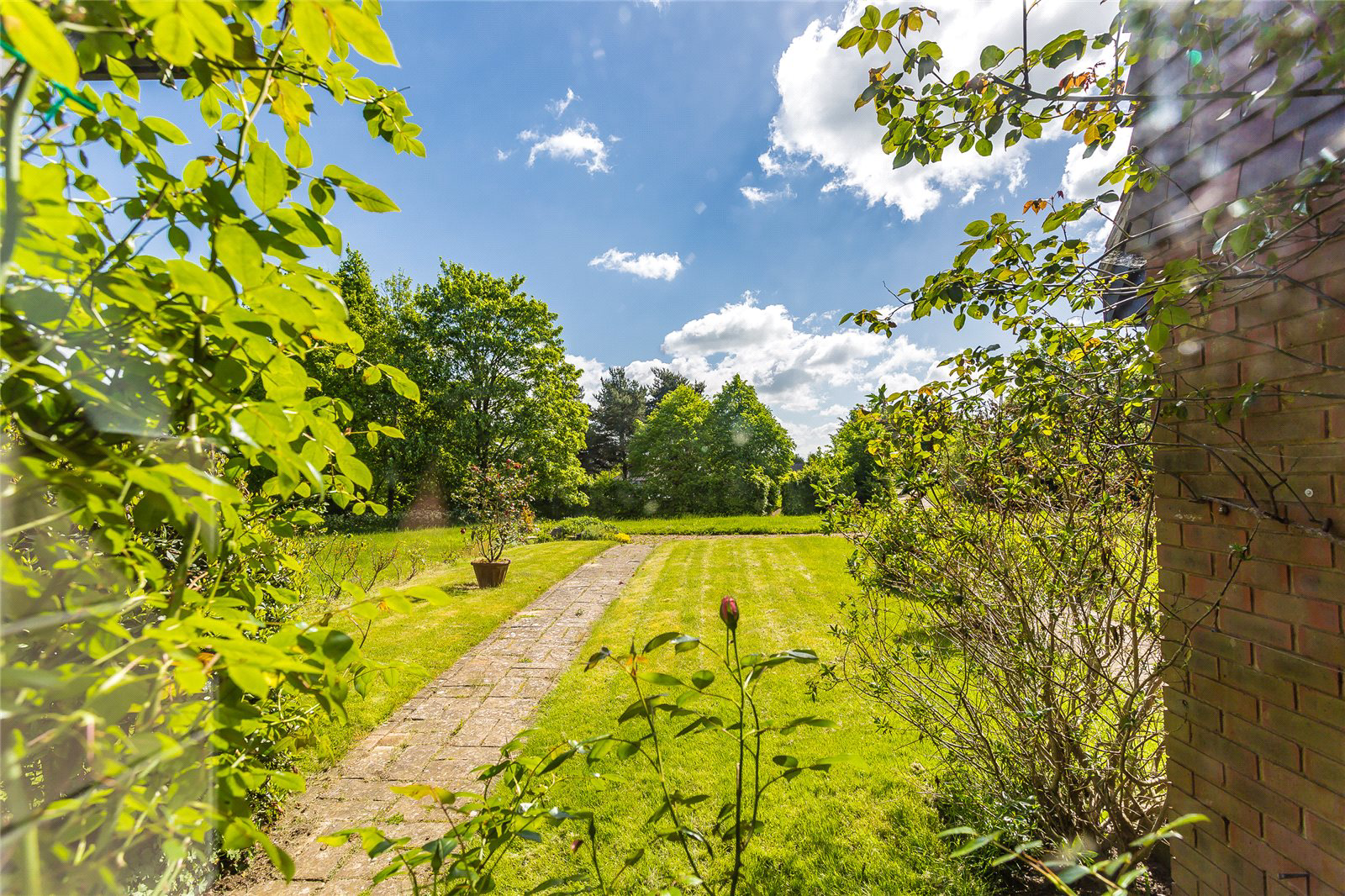 Clerks Croft, Bletchingley, Redhill, Surrey, RH1, photo 10