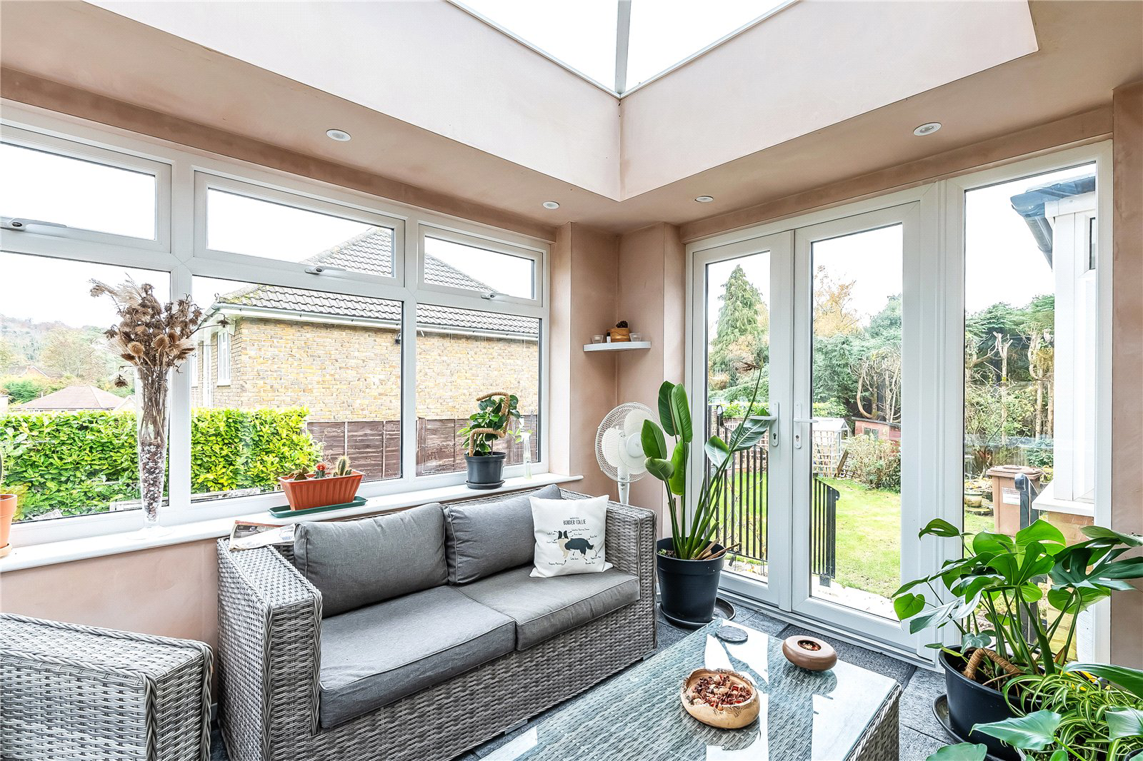 Huntersfield Close, Reigate, Surrey, RH2, photo 6