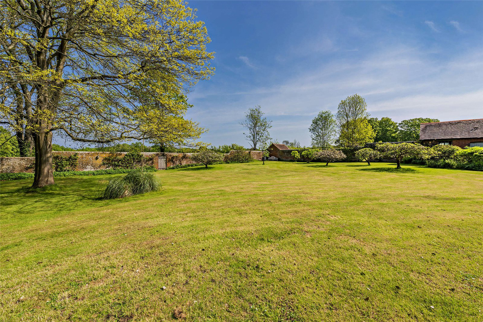 Vicarage Hill, Loxwood, Billingshurst, West Sussex, RH14, photo 21