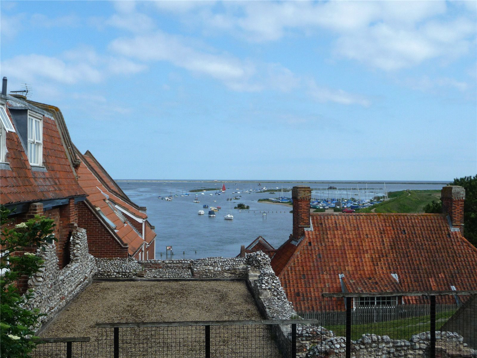 High Street, Blakeney, Norfolk, NR25, photo 34