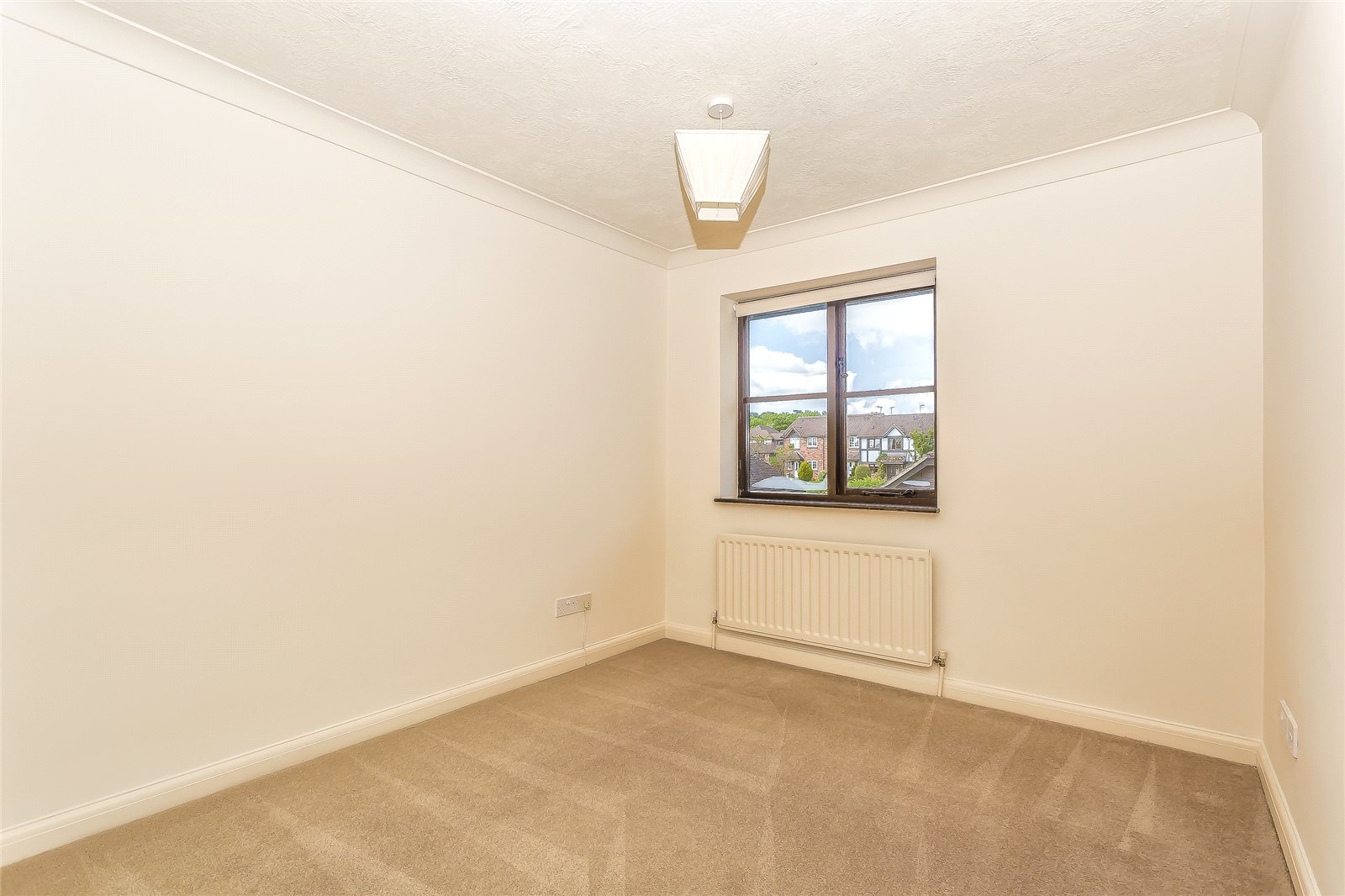 Clerks Croft, Bletchingley, Redhill, Surrey, RH1, photo 4