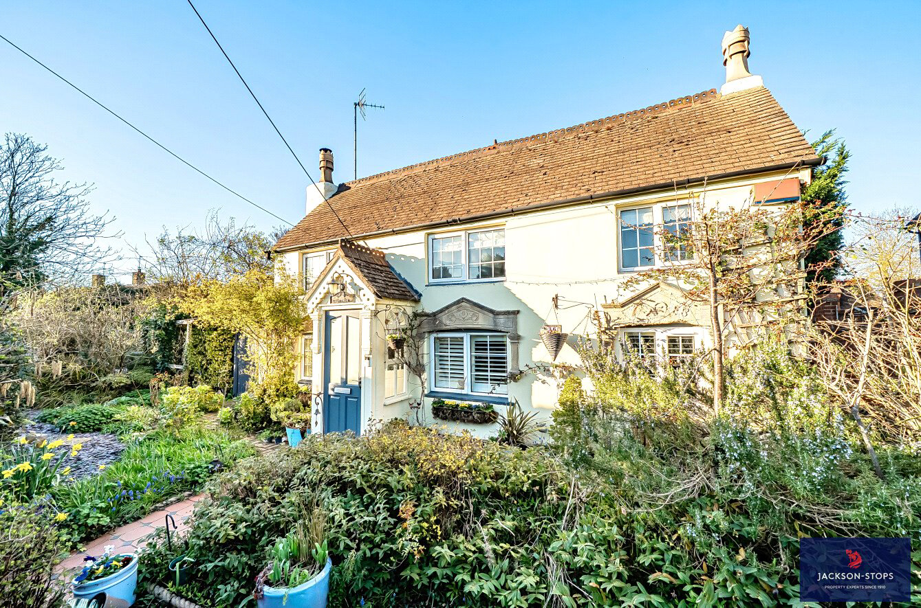 Whaddon Road, Newton Longville, Buckinghamshire, MK17