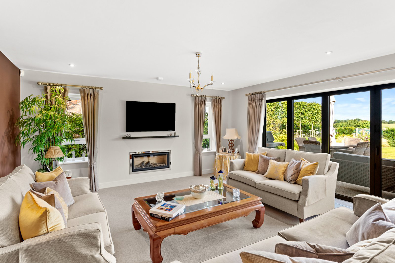 Bromley Road, Ardleigh, Colchester, Essex, CO7, photo 3