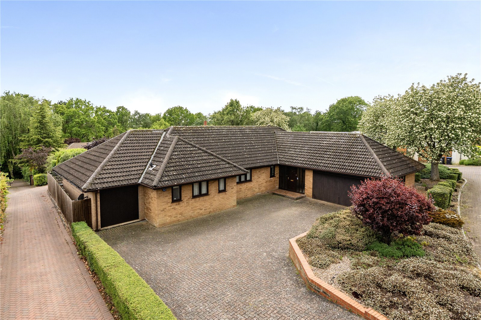 Southcrest, West Hunsbury, Northampton, NN4
