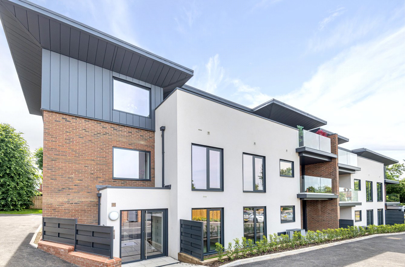 Asplands Close, Woburn Sands, Milton Keynes, Buckinghamshire, MK17