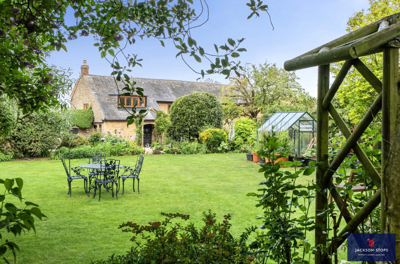 Tathall End, Hanslope, Buckinghamshire, MK19, photo 2