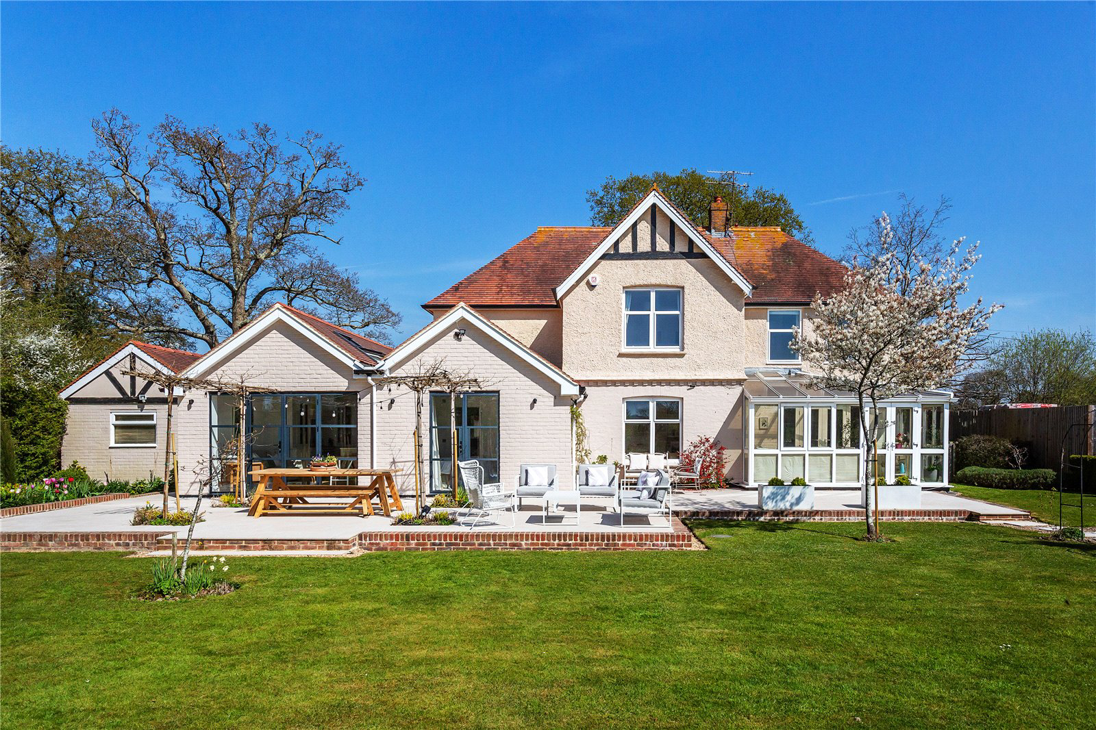 Bowerland Lane, Crowhurst, Nr Lingfield, Surrey, RH7
