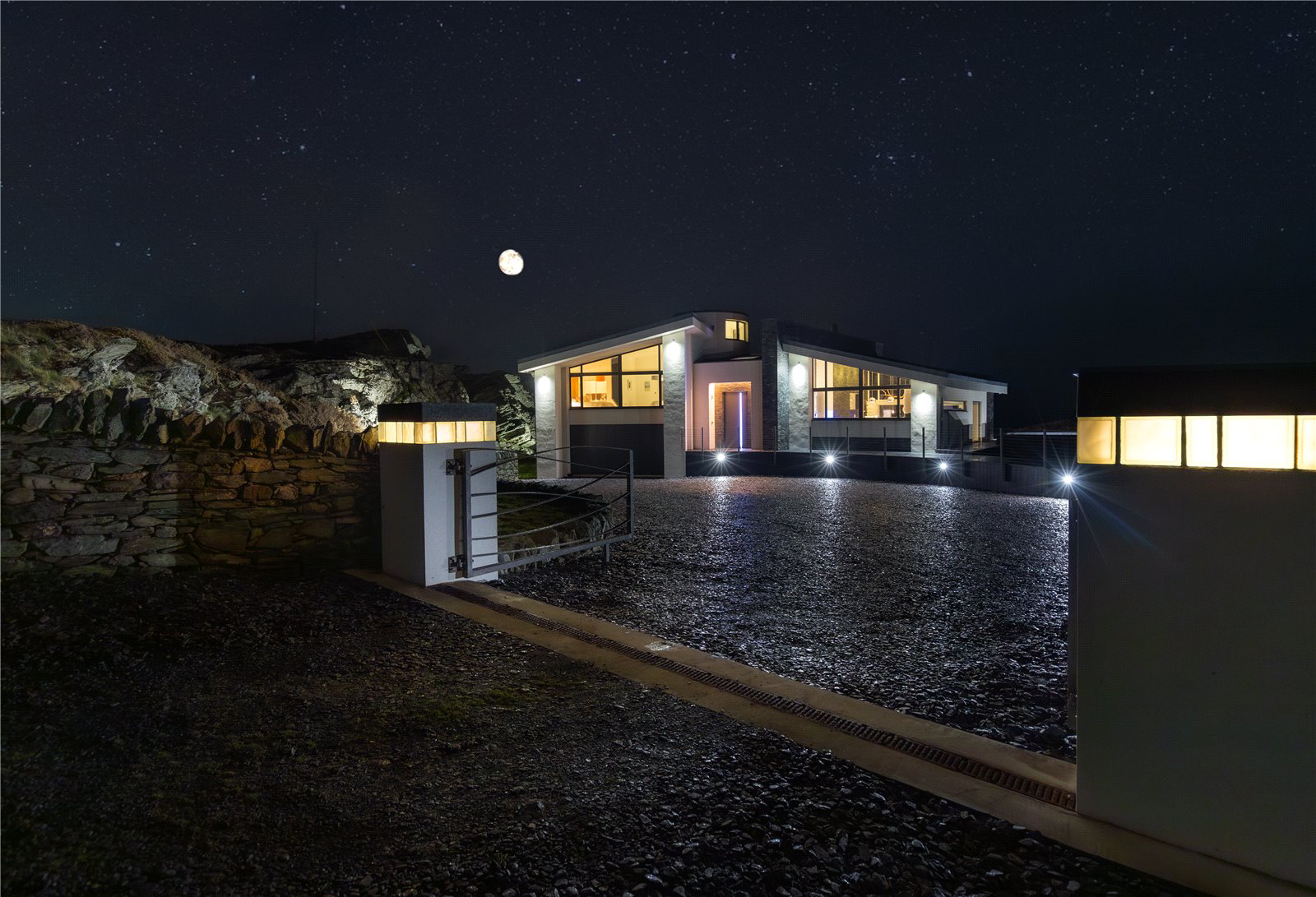 Lon Isallt, Trearddur Bay, Holyhead, Anglesey, LL65, photo 30