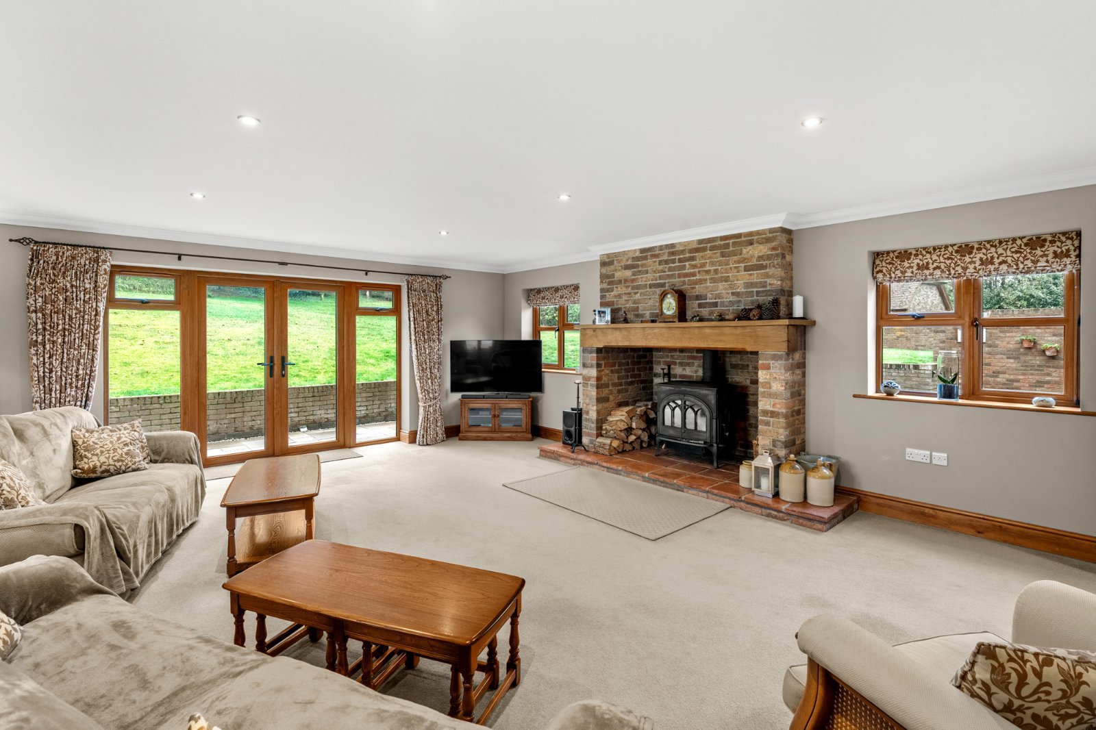 Highbank Cottage, Middleton, Sudbury, Essex, CO10, photo 2