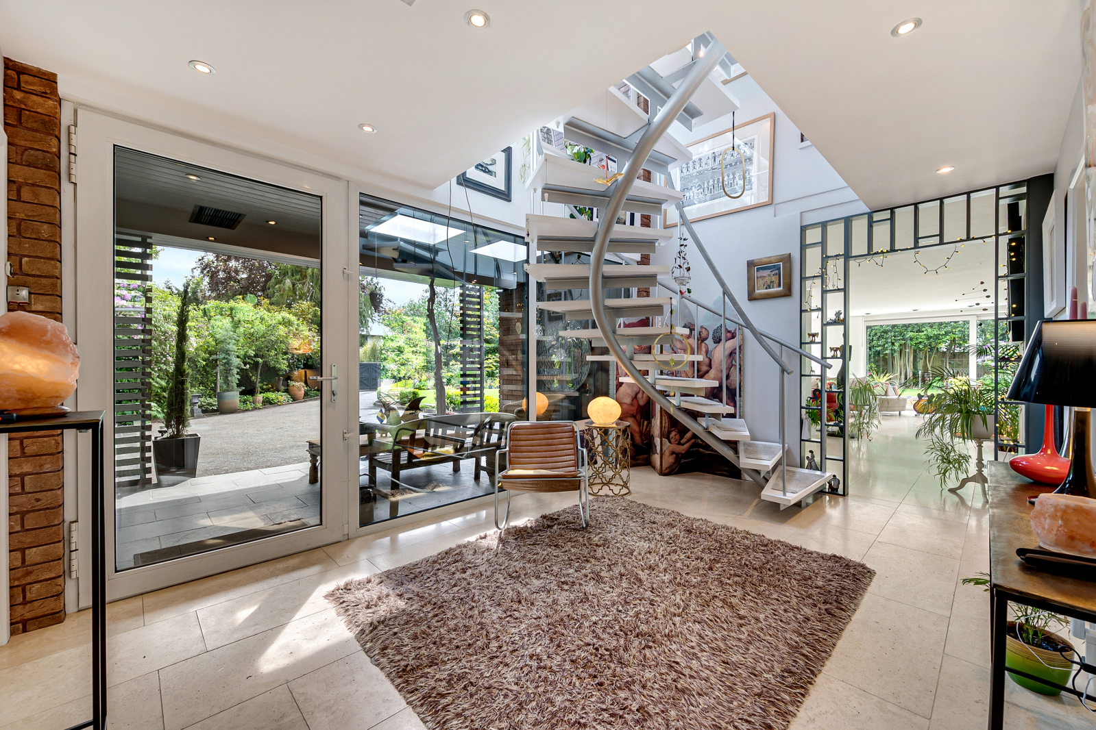 Broad Lane, Hale, WA15, photo 7