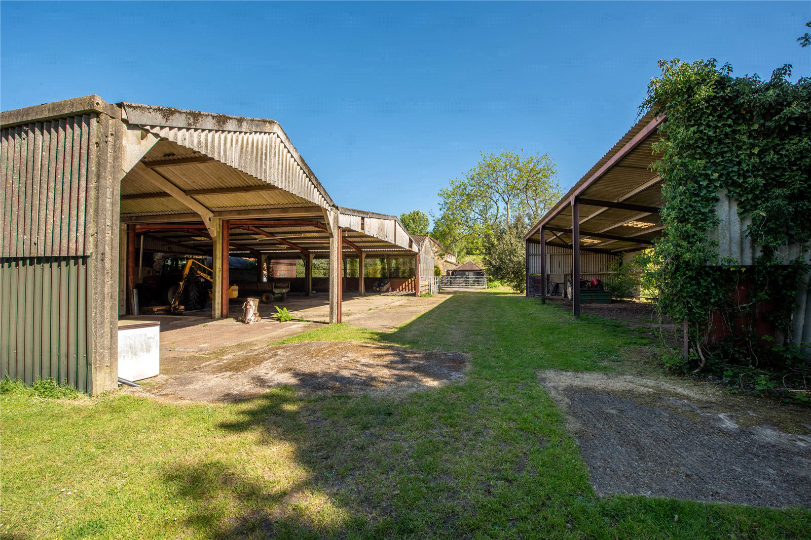 Home Farm, Coldharbour Lane, Dorking, Surrey, RH4, photo 6