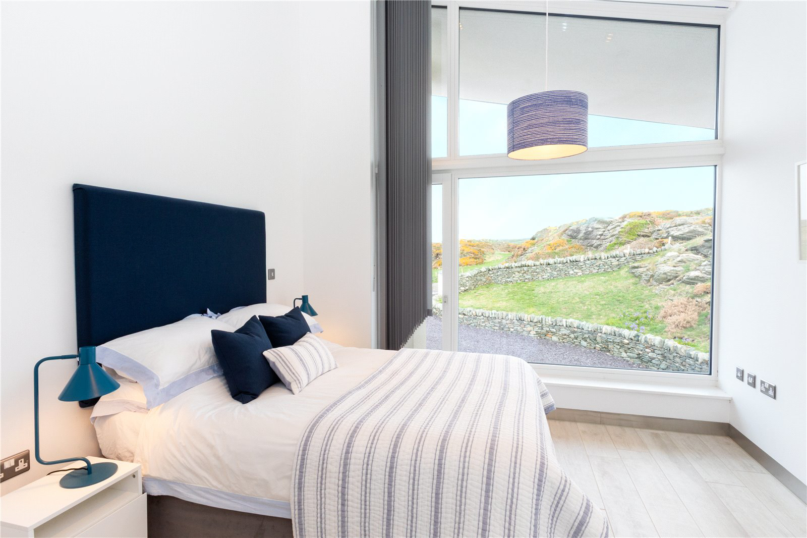 Lon Isallt, Trearddur Bay, Holyhead, Anglesey, LL65, photo 22