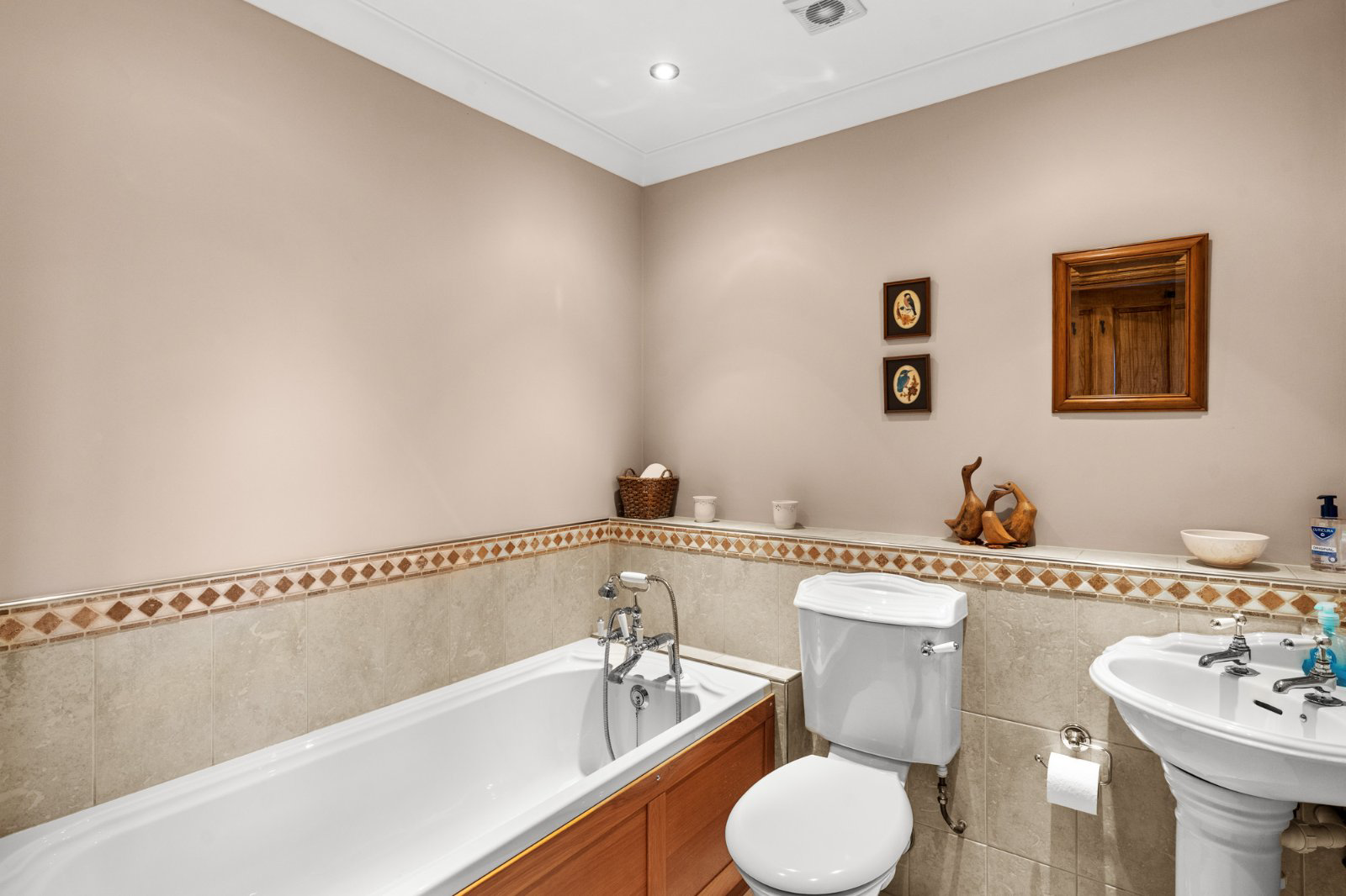 Highbank Cottage, Middleton, Sudbury, Essex, CO10, photo 15