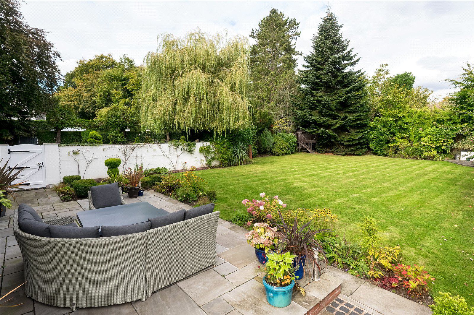 Broad Lane, Hale, WA15, photo 18