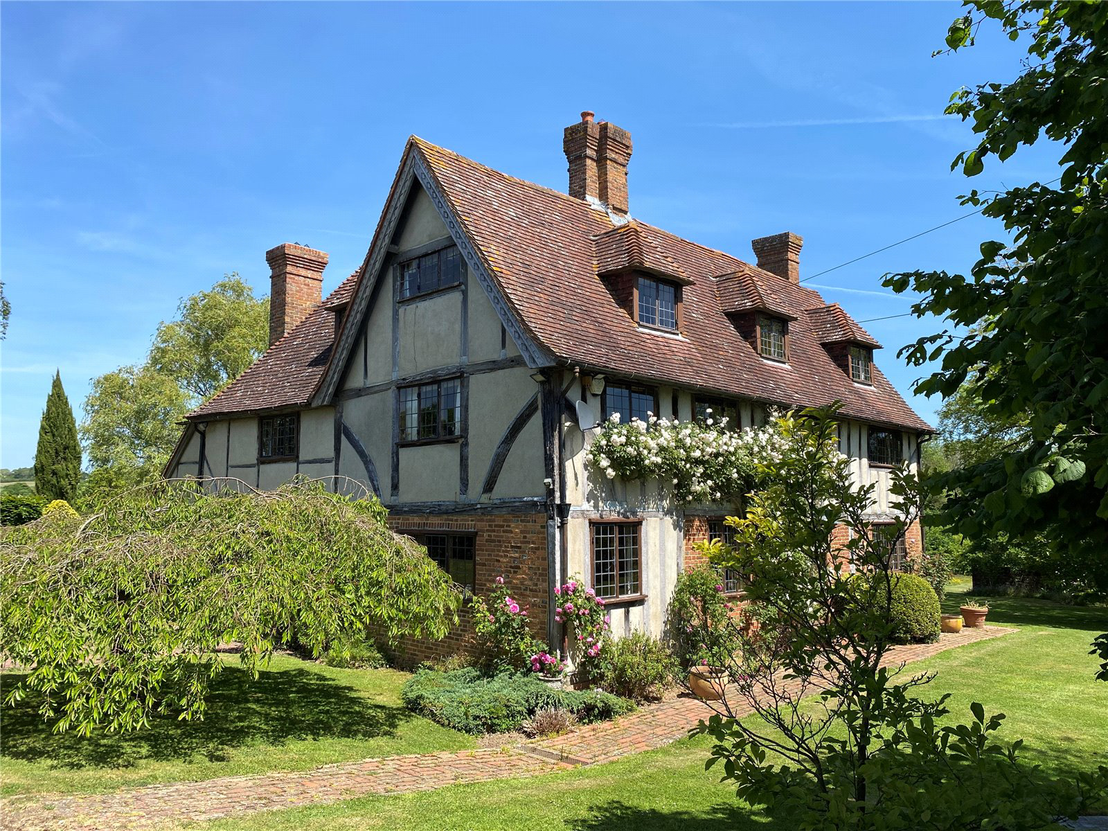 Tenterden Road, Rolvenden, Cranbrook, Kent, TN17