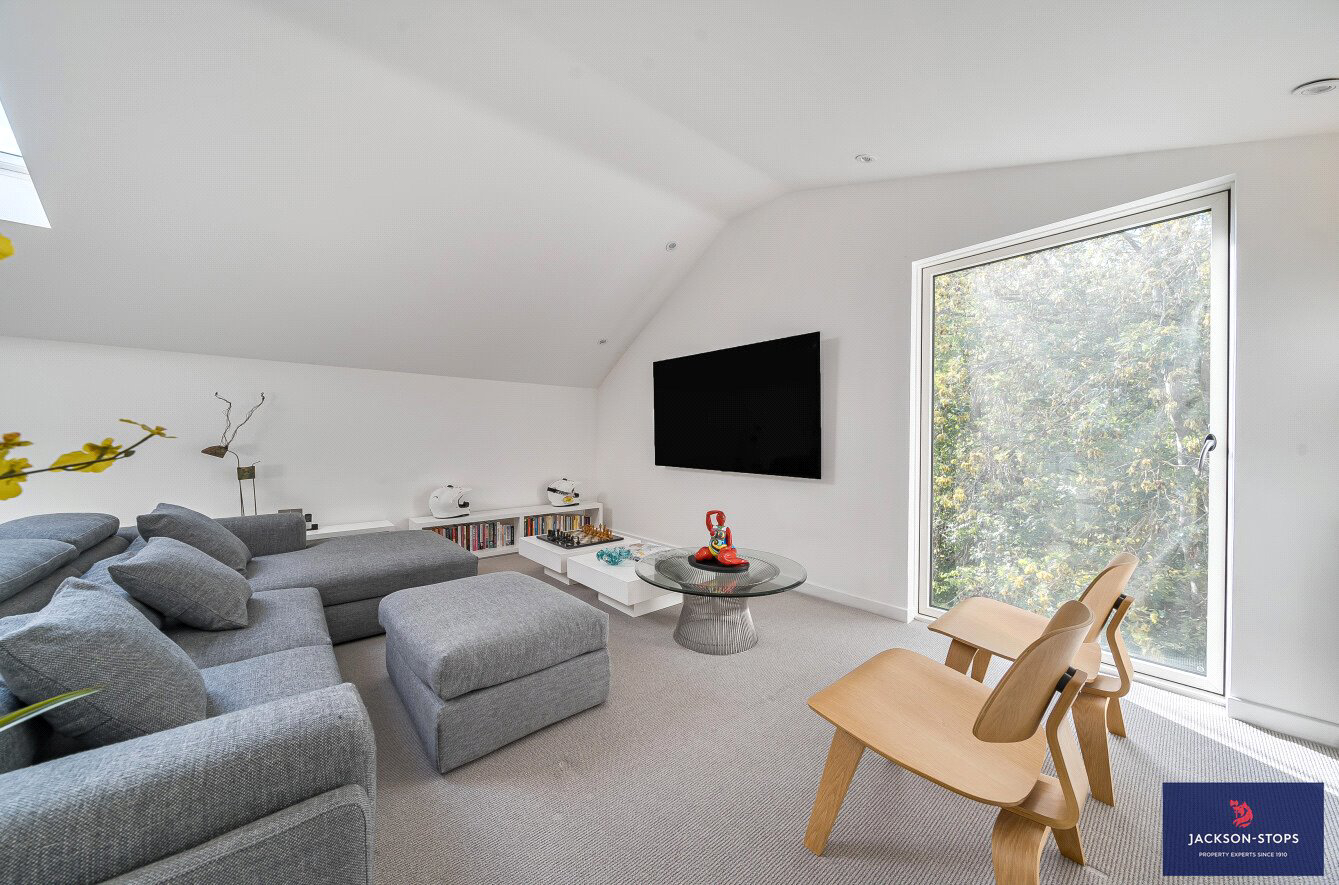 The Woods, Woburn Road, Heath & Reach, Bedfordshire, LU7, photo 29