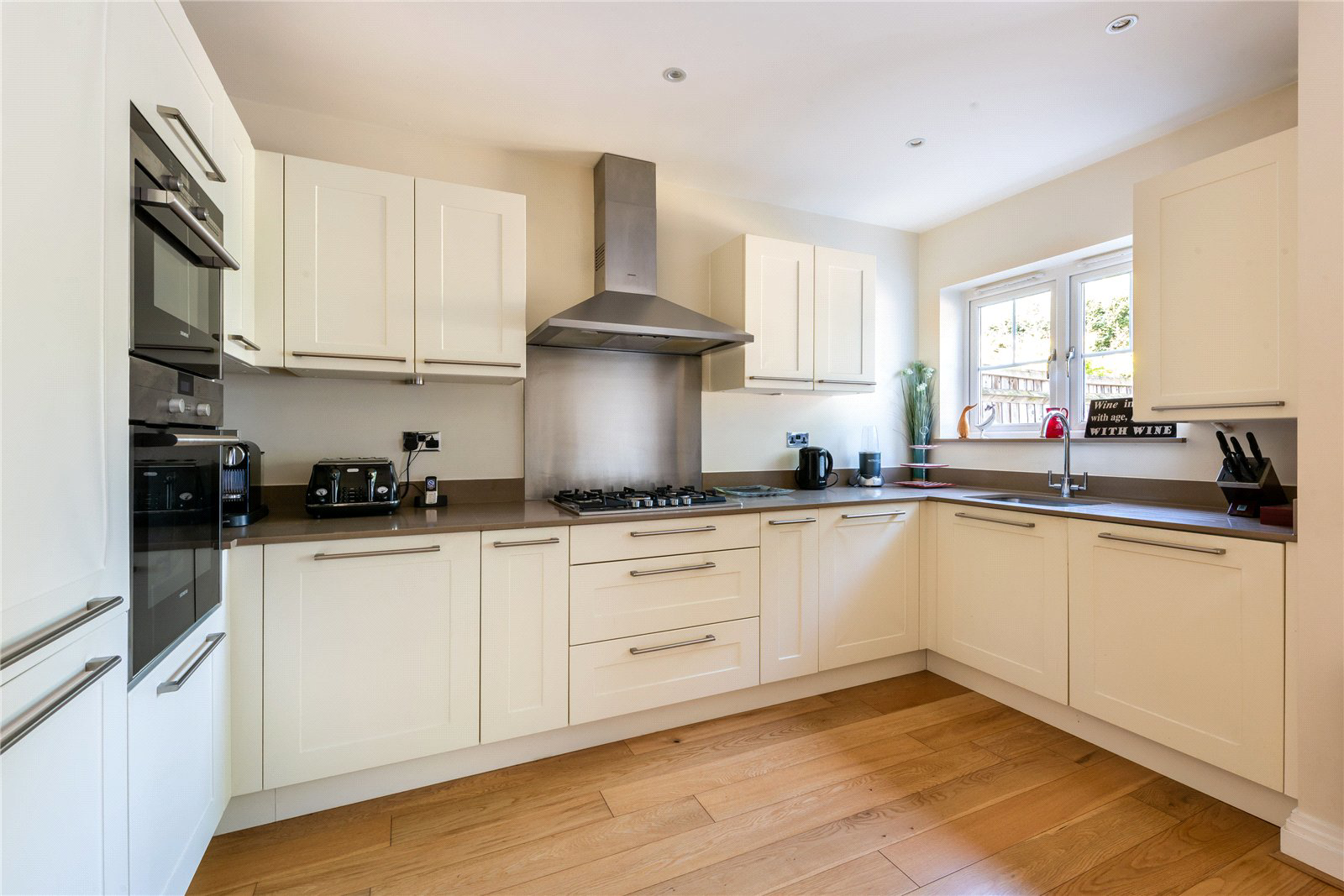 Betchworth Place, Reigate Road, Dorking, Surrey, RH4, photo 3