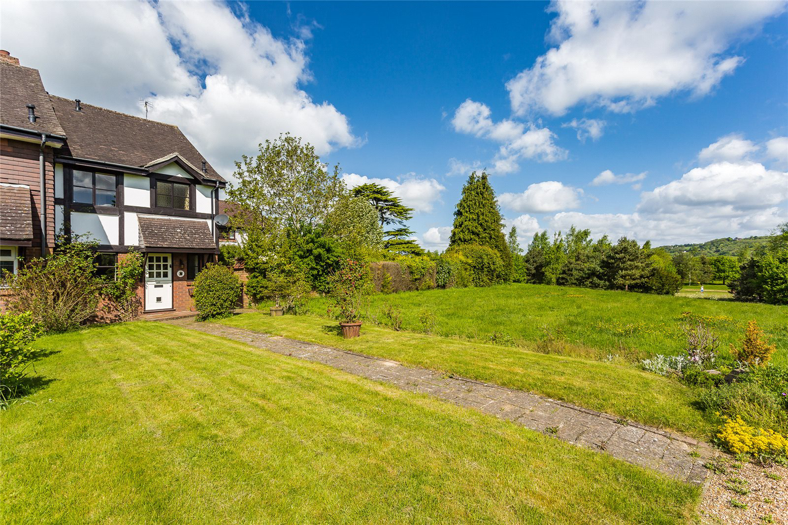 Clerks Croft, Bletchingley, Redhill, Surrey, RH1, photo 6