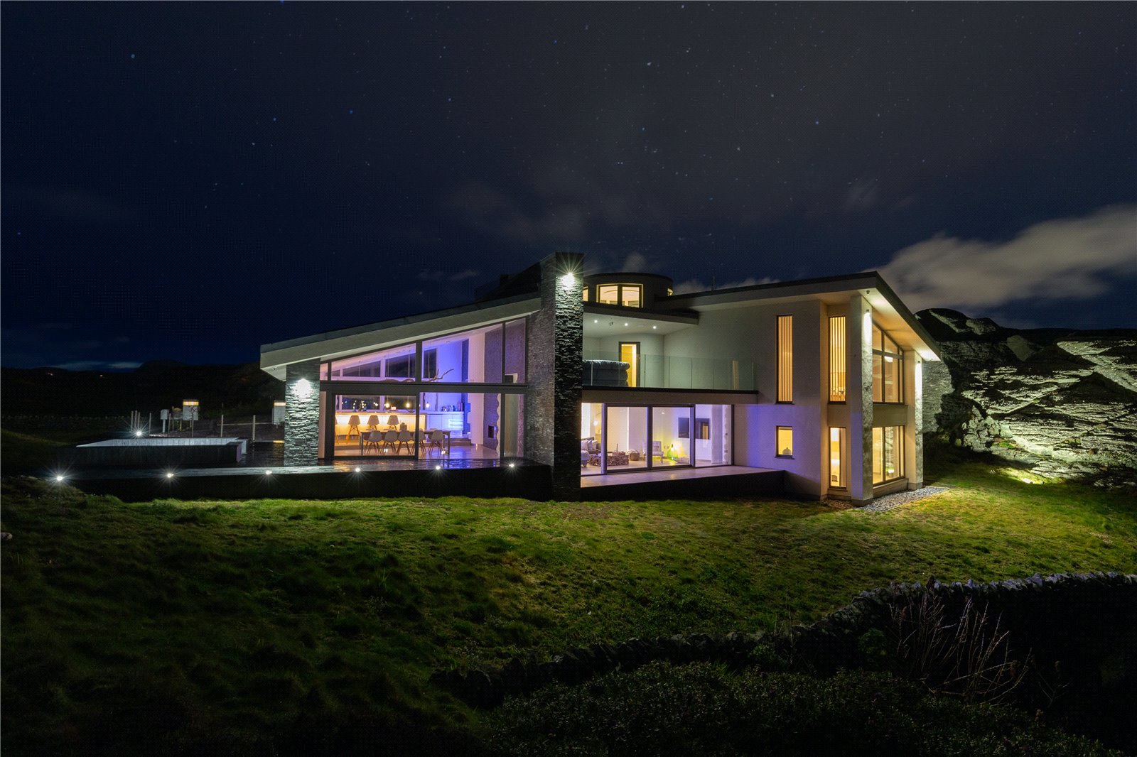 Lon Isallt, Trearddur Bay, Holyhead, Anglesey, LL65, photo 2