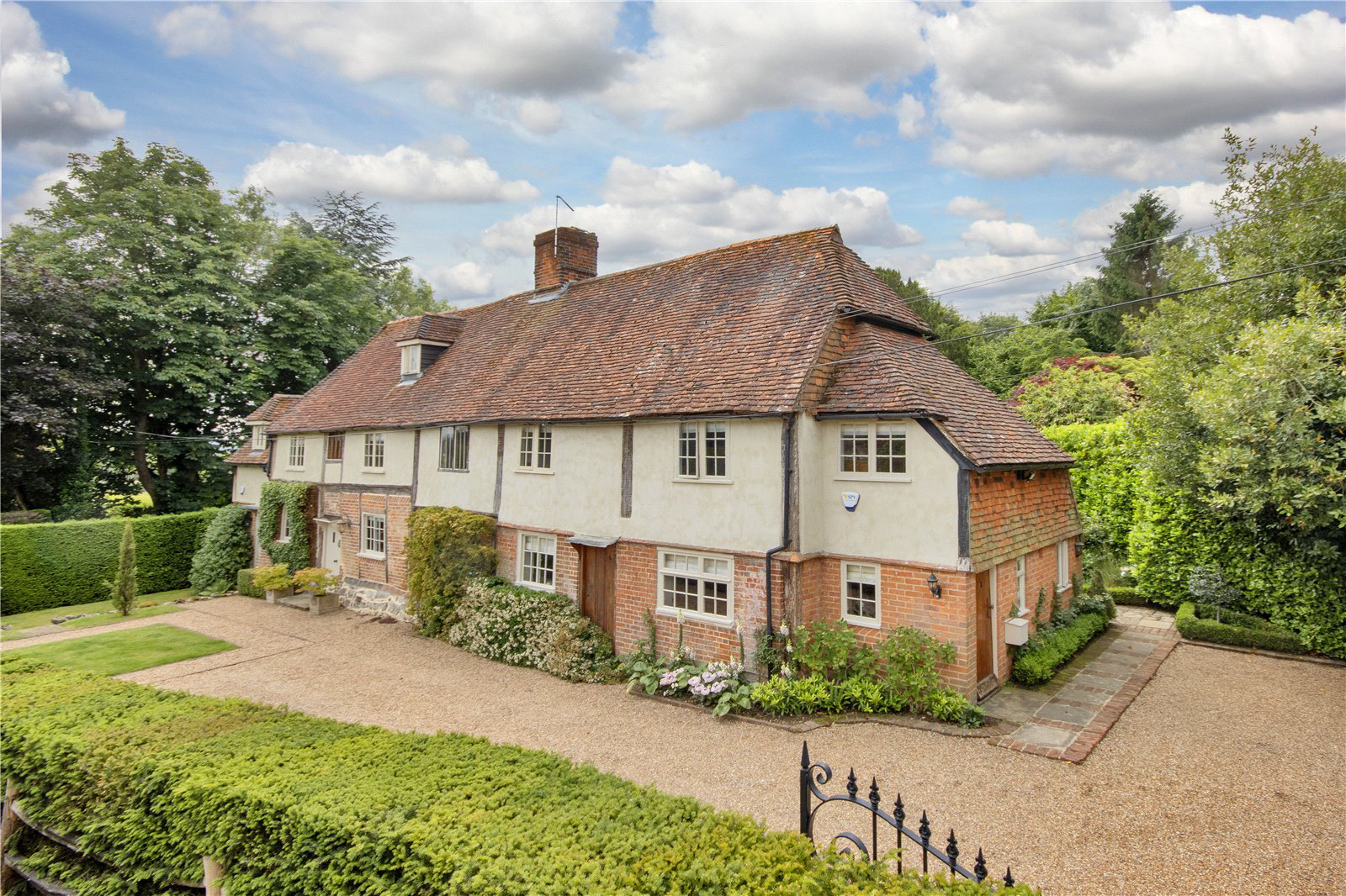 Dukes Place Cottage, Mereworth Road, West Peckham, Maidstone, Kent, ME18